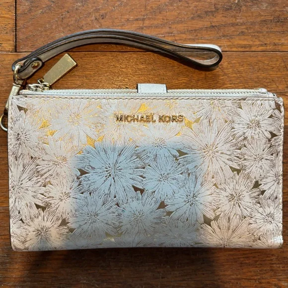 Michael Kors Gold and White Floral Clutch Wallet - Picture 1 of 3